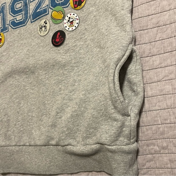 DISNEY Tokyo Resort Mickey Mouse Hoodies Sweatshirt Size Small - Picture 6 of 8